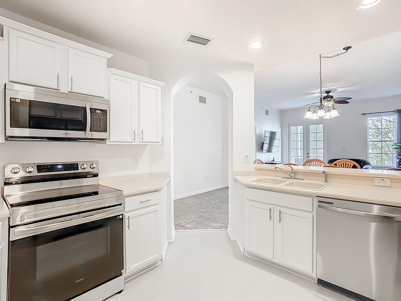 Image 12 of 37 For 834 Deer Woods Road 203