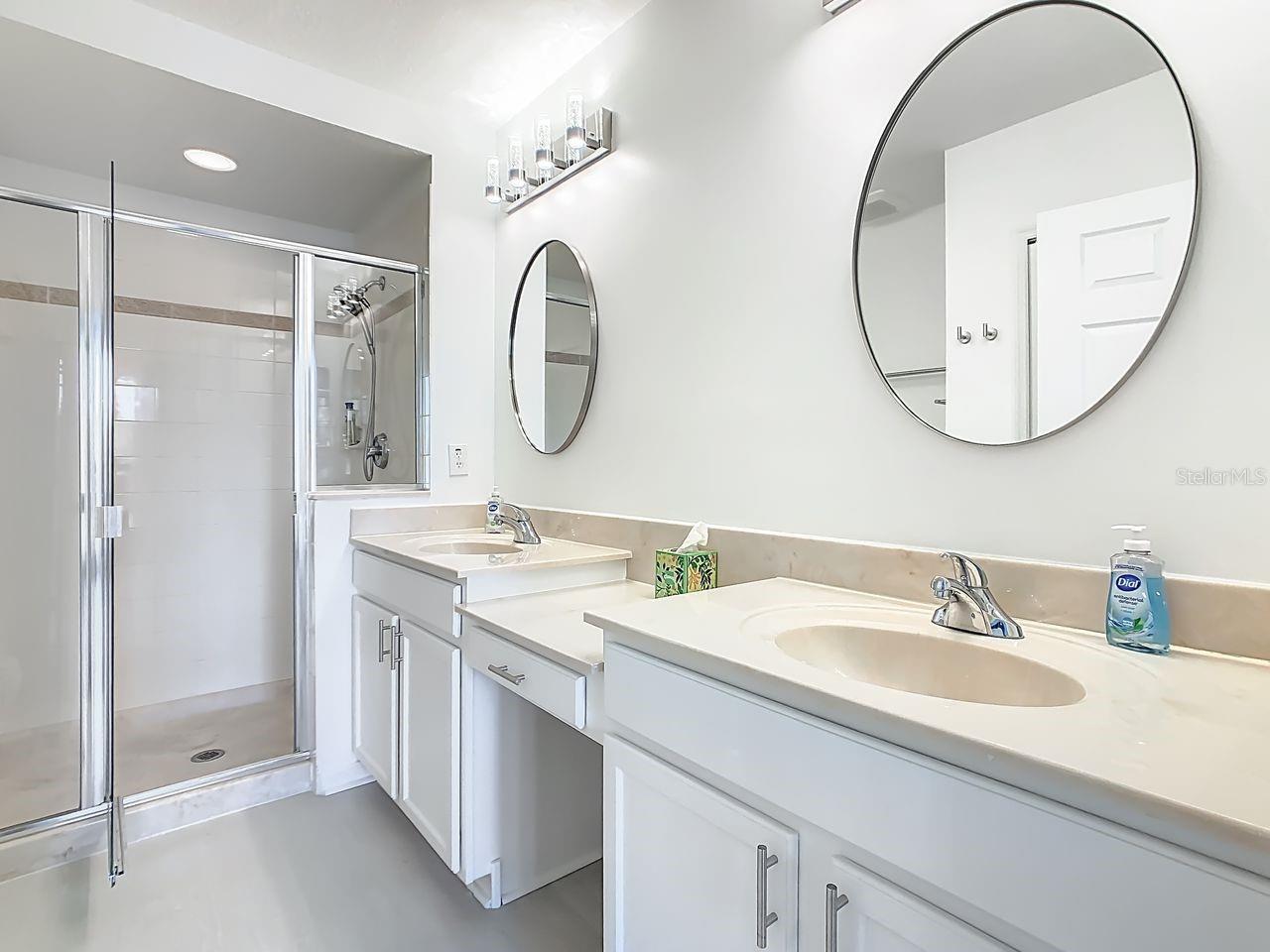 Image 20 of 37 For 834 Deer Woods Road 203