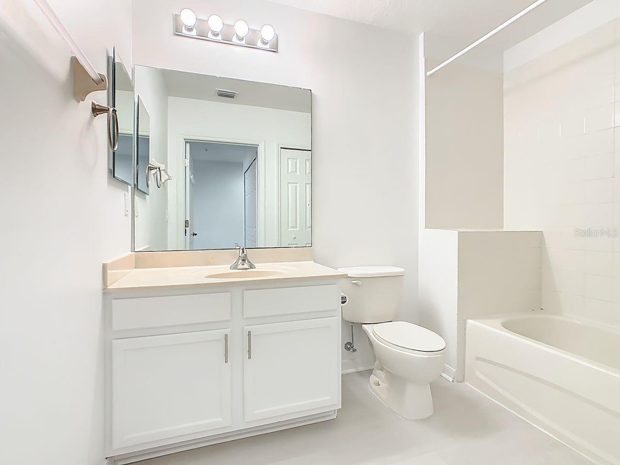 Image 26 of 37 For 834 Deer Woods Road 203