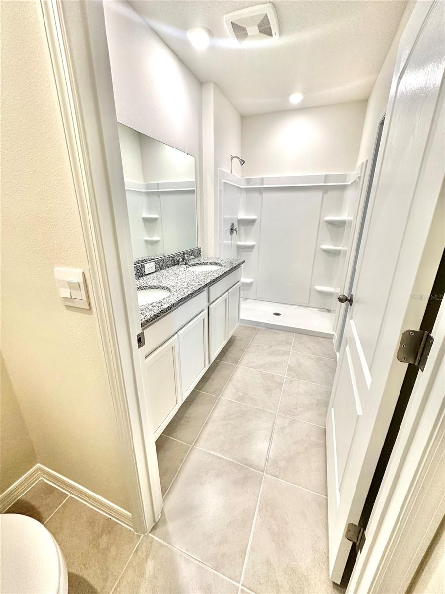 Image 18 of 36 For 2842 Waterlily Way