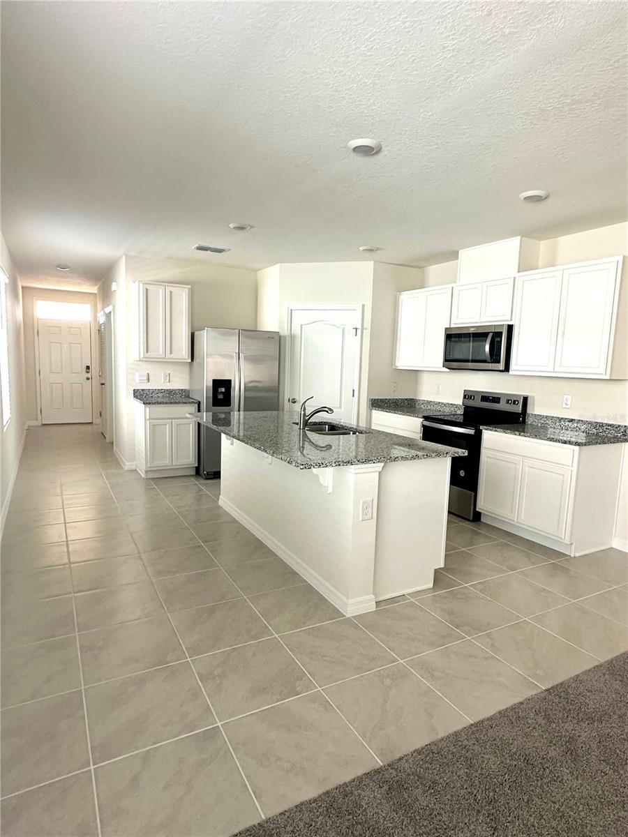 Image 5 of 36 For 2842 Waterlily Way