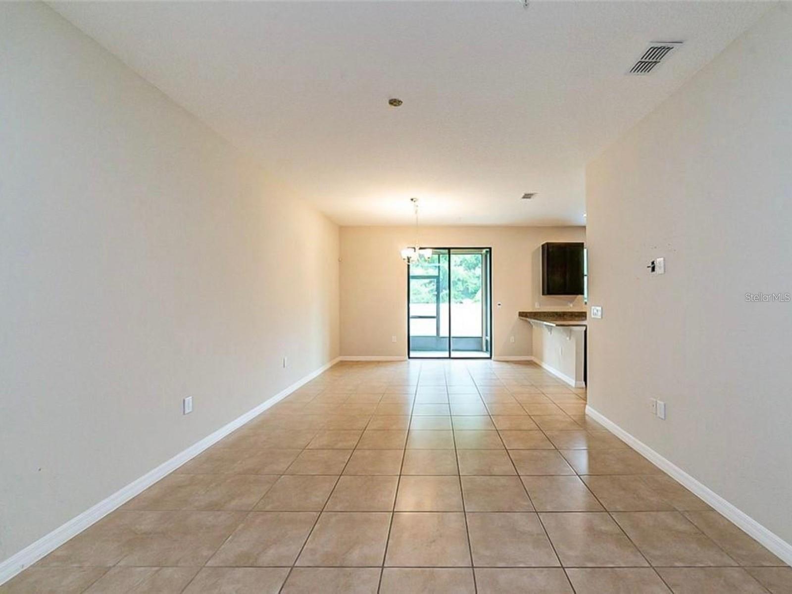 Image 5 of 14 For 2440 Seven Oaks Drive