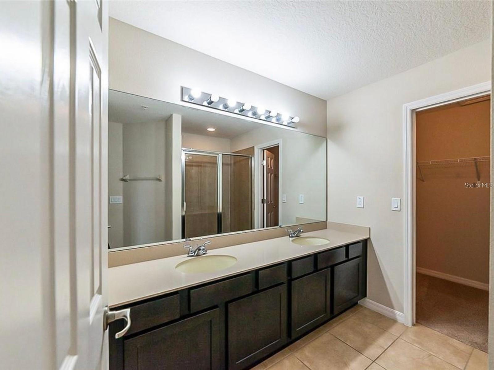 Image 7 of 14 For 2440 Seven Oaks Drive