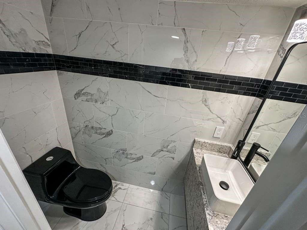 Listing photo id 10 for 2579 Hunley Loop