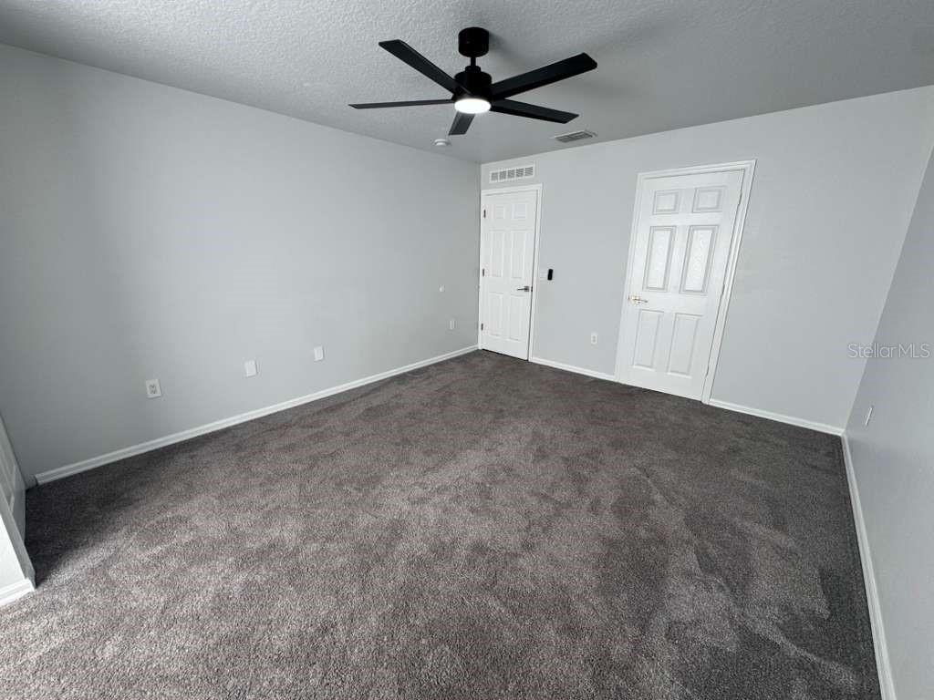 Listing photo id 14 for 2579 Hunley Loop