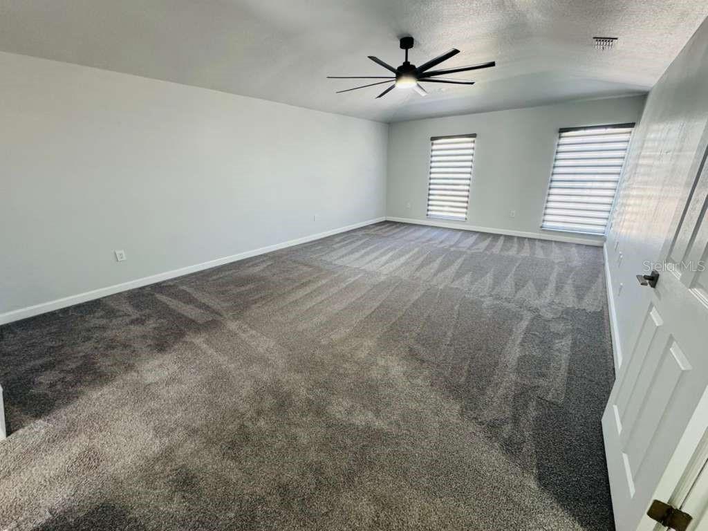 Listing photo id 16 for 2579 Hunley Loop