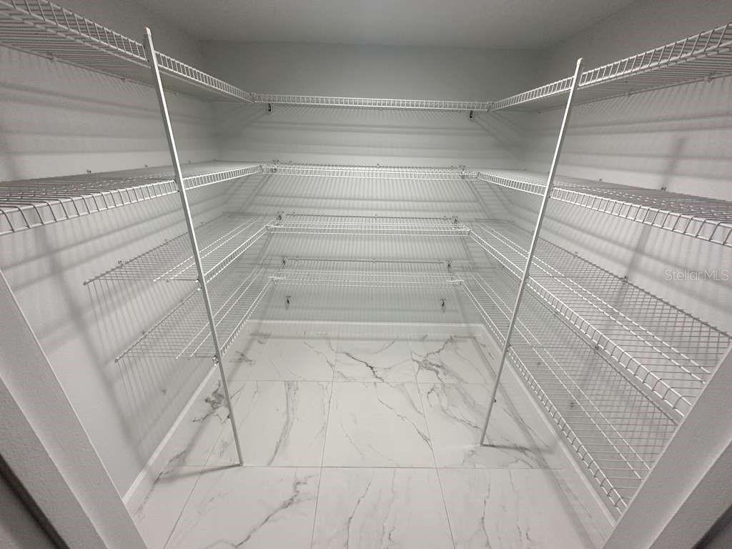 Listing photo id 28 for 2579 Hunley Loop