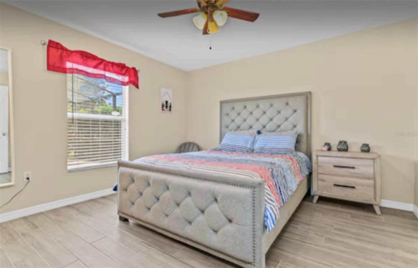 Image 14 of 30 For 100 Cardinal Court