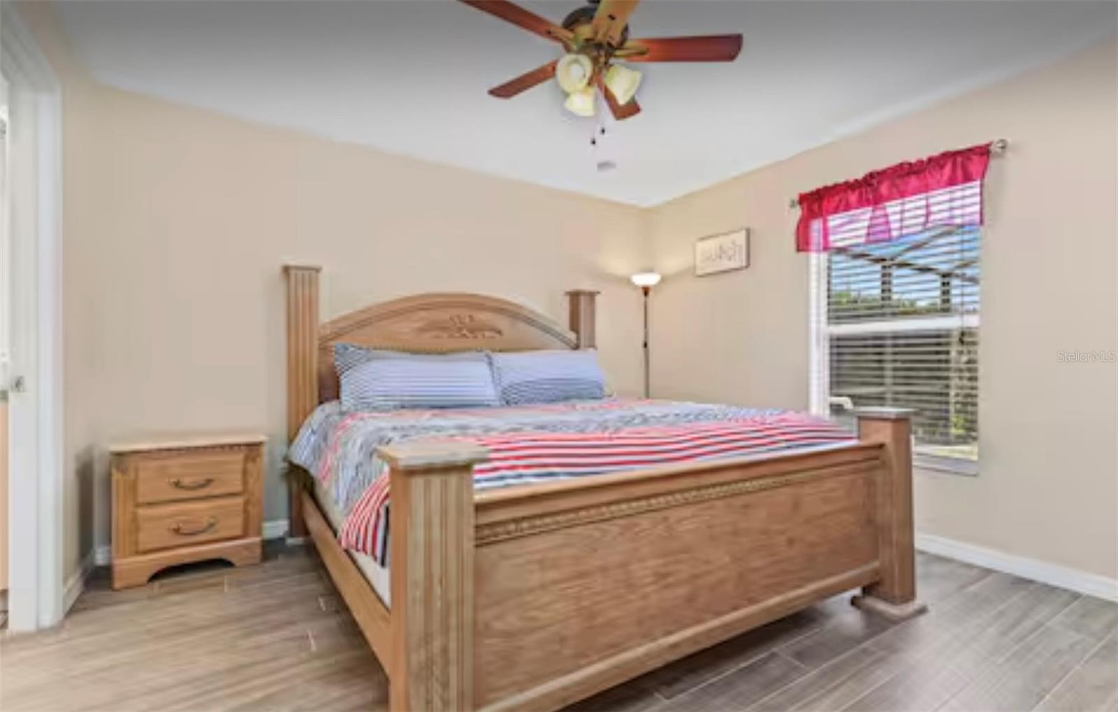 Image 16 of 30 For 100 Cardinal Court