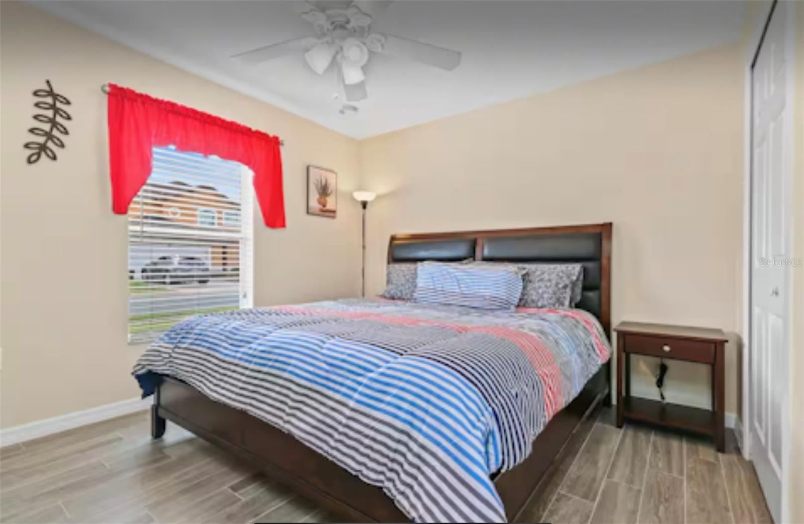 Image 17 of 30 For 100 Cardinal Court