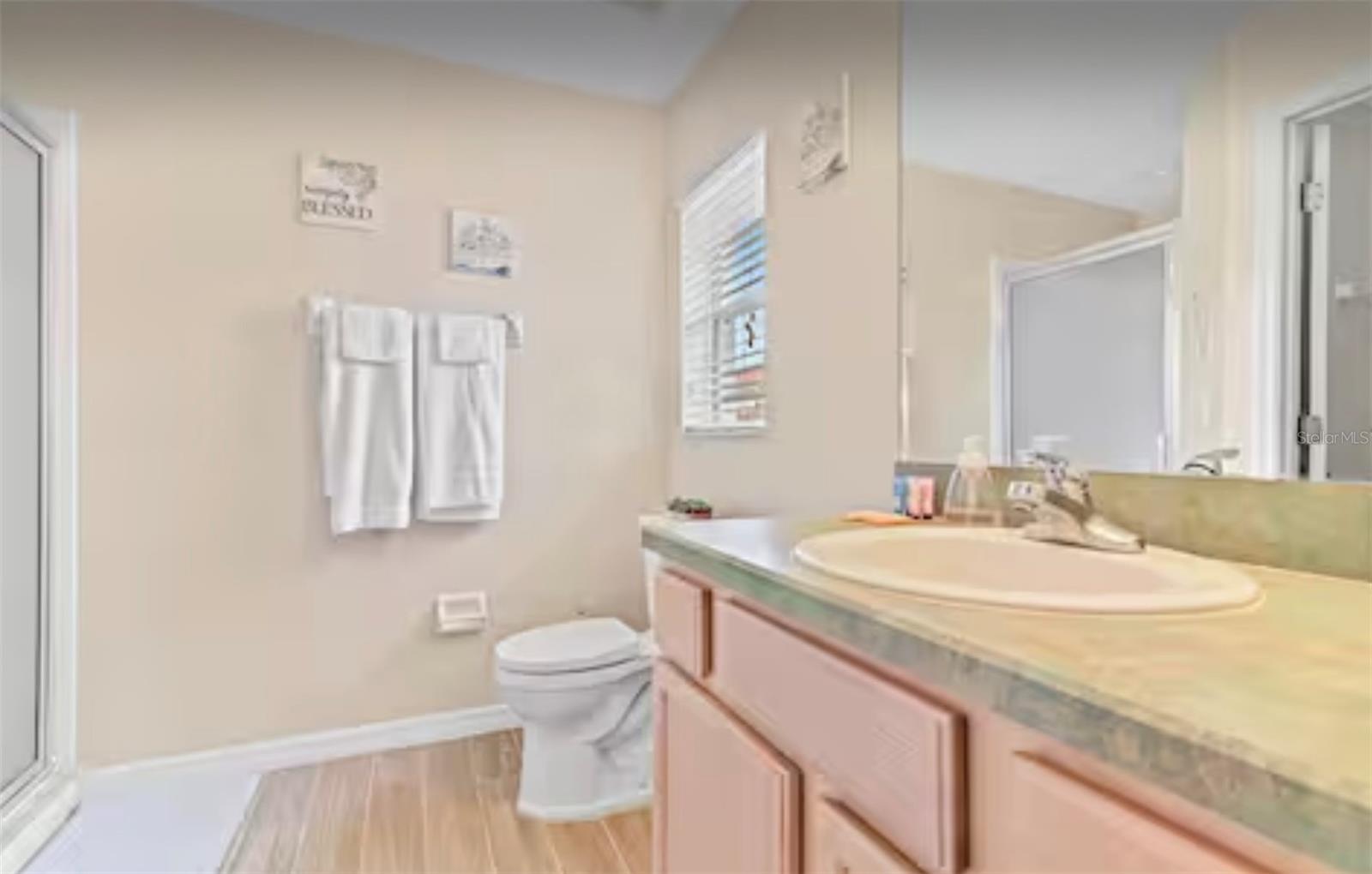 Image 25 of 30 For 100 Cardinal Court