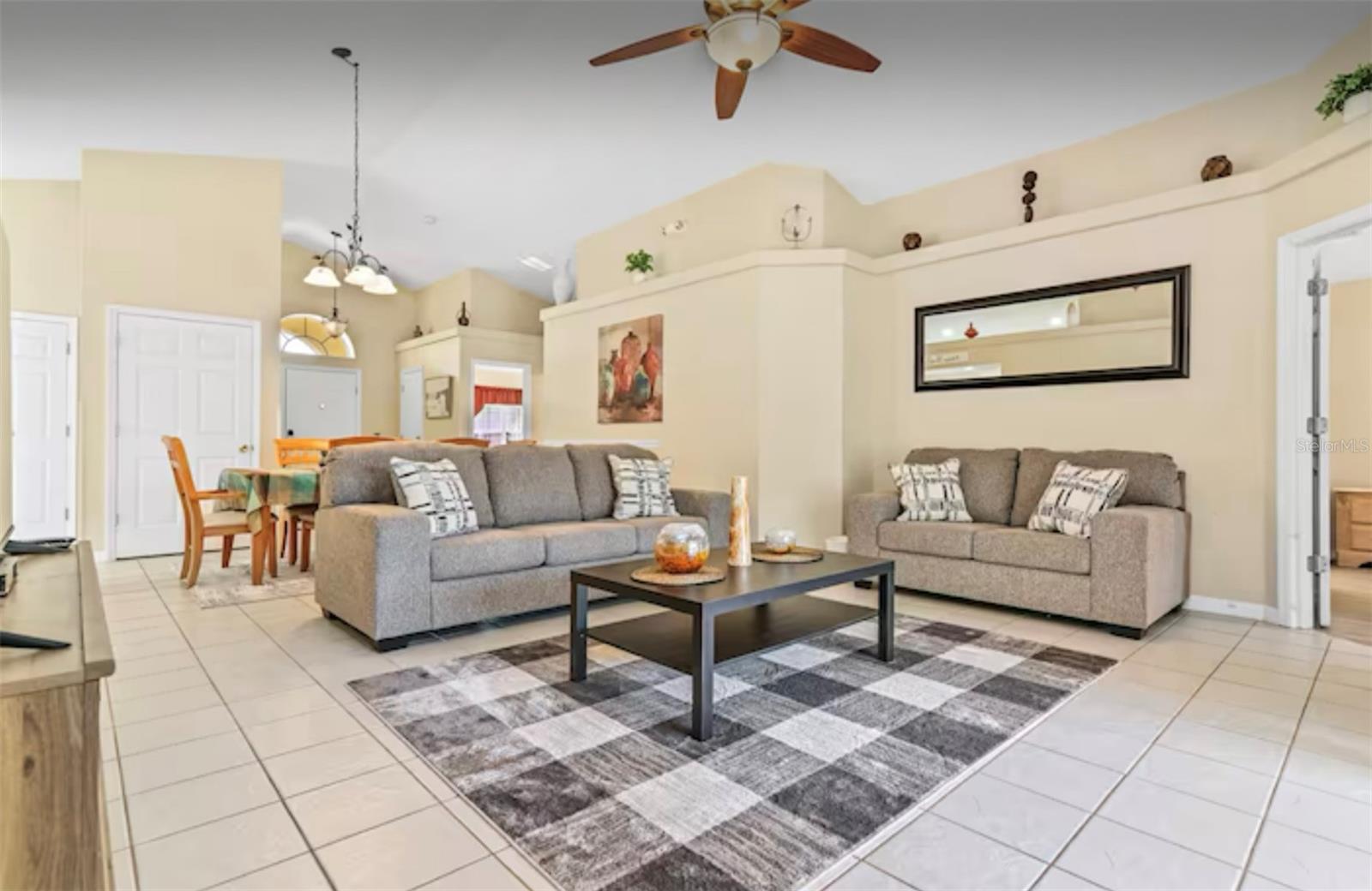 Image 3 of 30 For 100 Cardinal Court