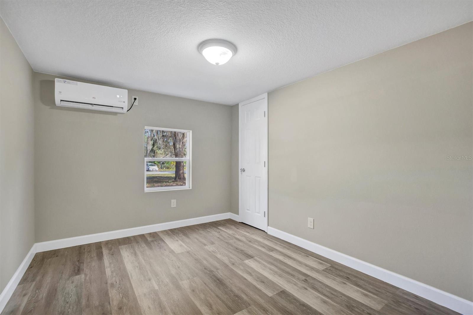 Image 17 of 32 For 3064 Singletree Court