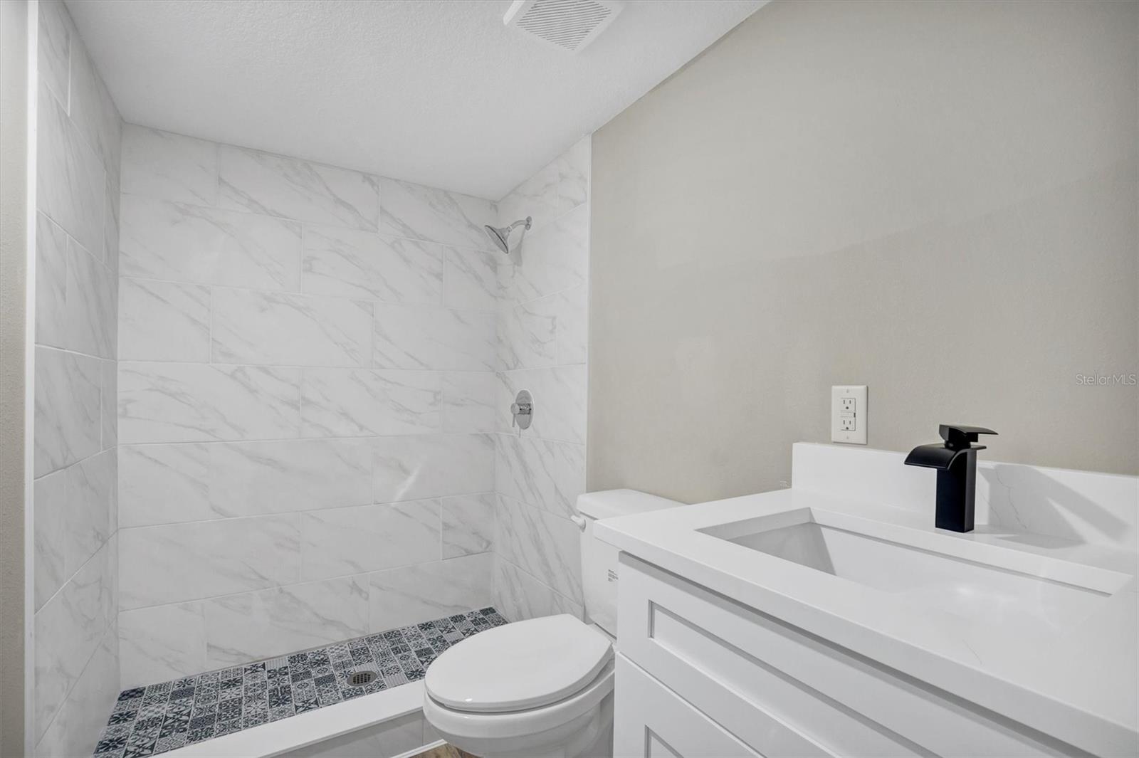 Image 19 of 32 For 3064 Singletree Court