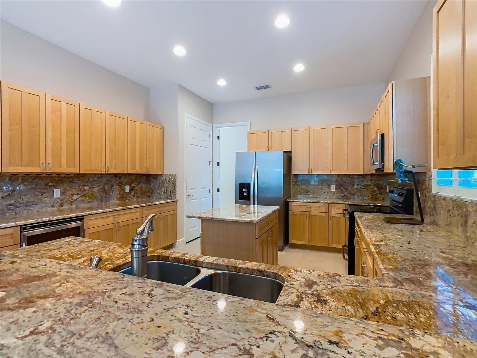 Image 7 of 82 For 156 Sand Piper Drive