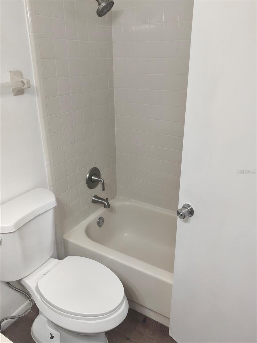 Image 17 of 28 For 11015 Regency Commons Court