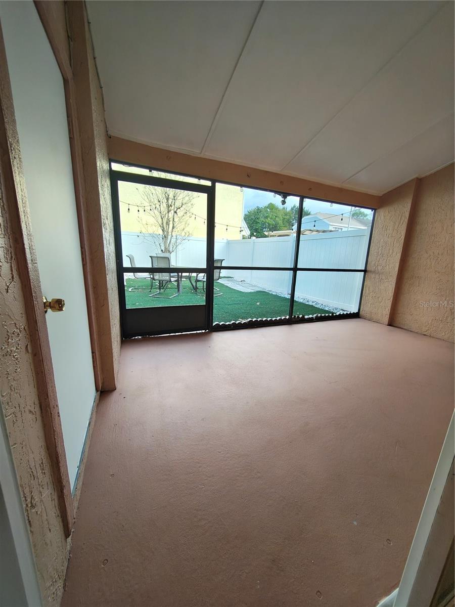 Image 20 of 28 For 11015 Regency Commons Court