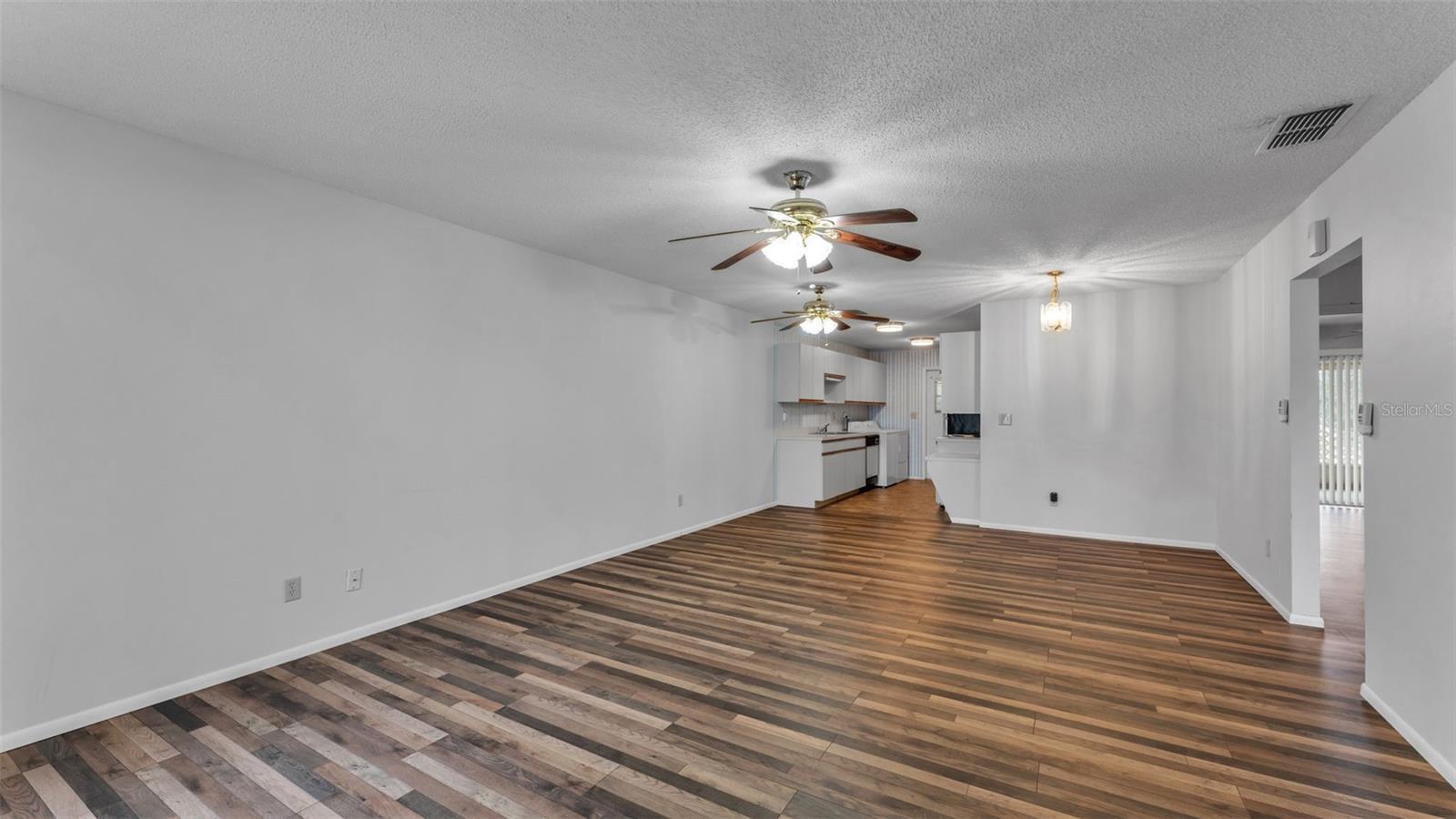 Image 12 of 50 For 381 Winter Ridge Boulevard