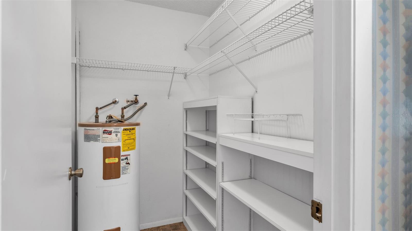 Image 24 of 50 For 381 Winter Ridge Boulevard