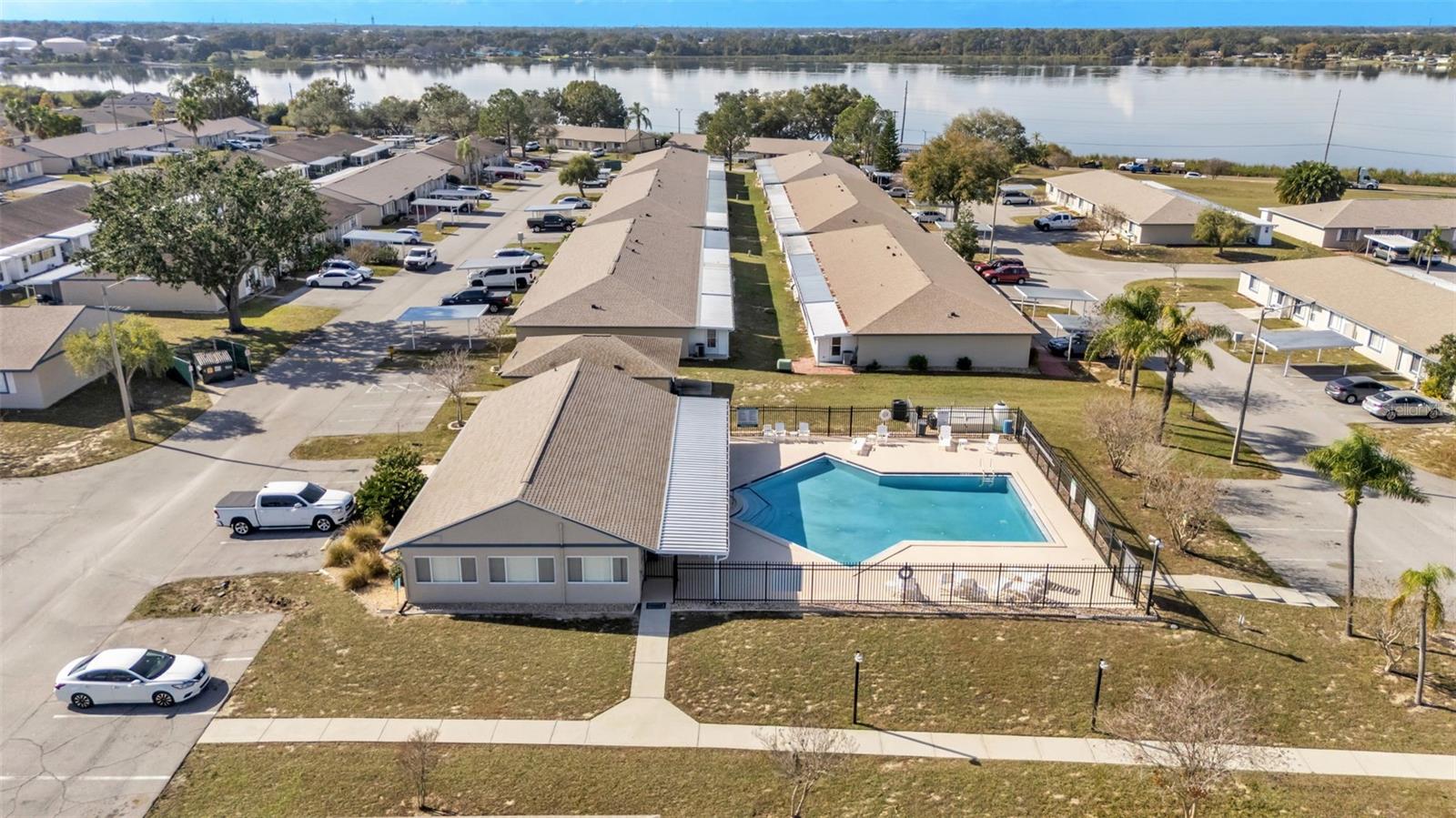 Image 32 of 50 For 381 Winter Ridge Boulevard