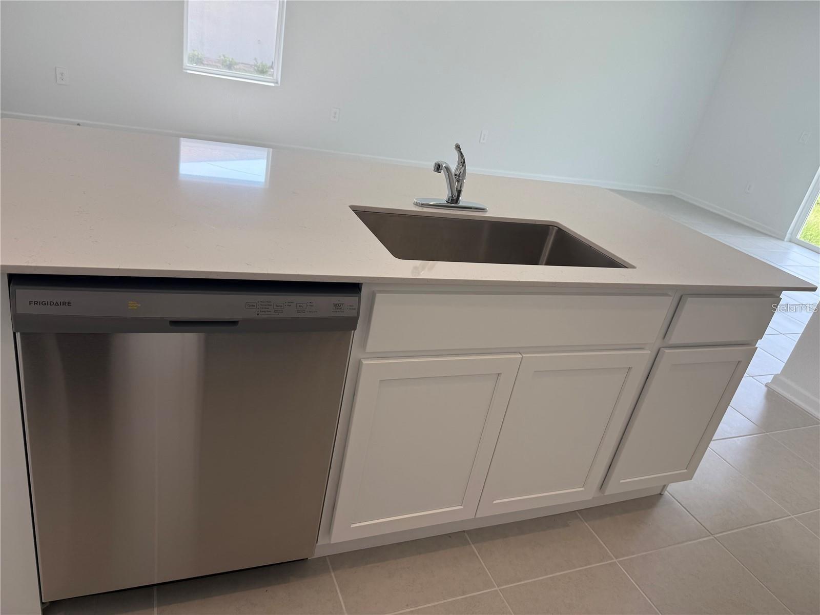 Image 4 of 15 For 3635 Hardman Drive