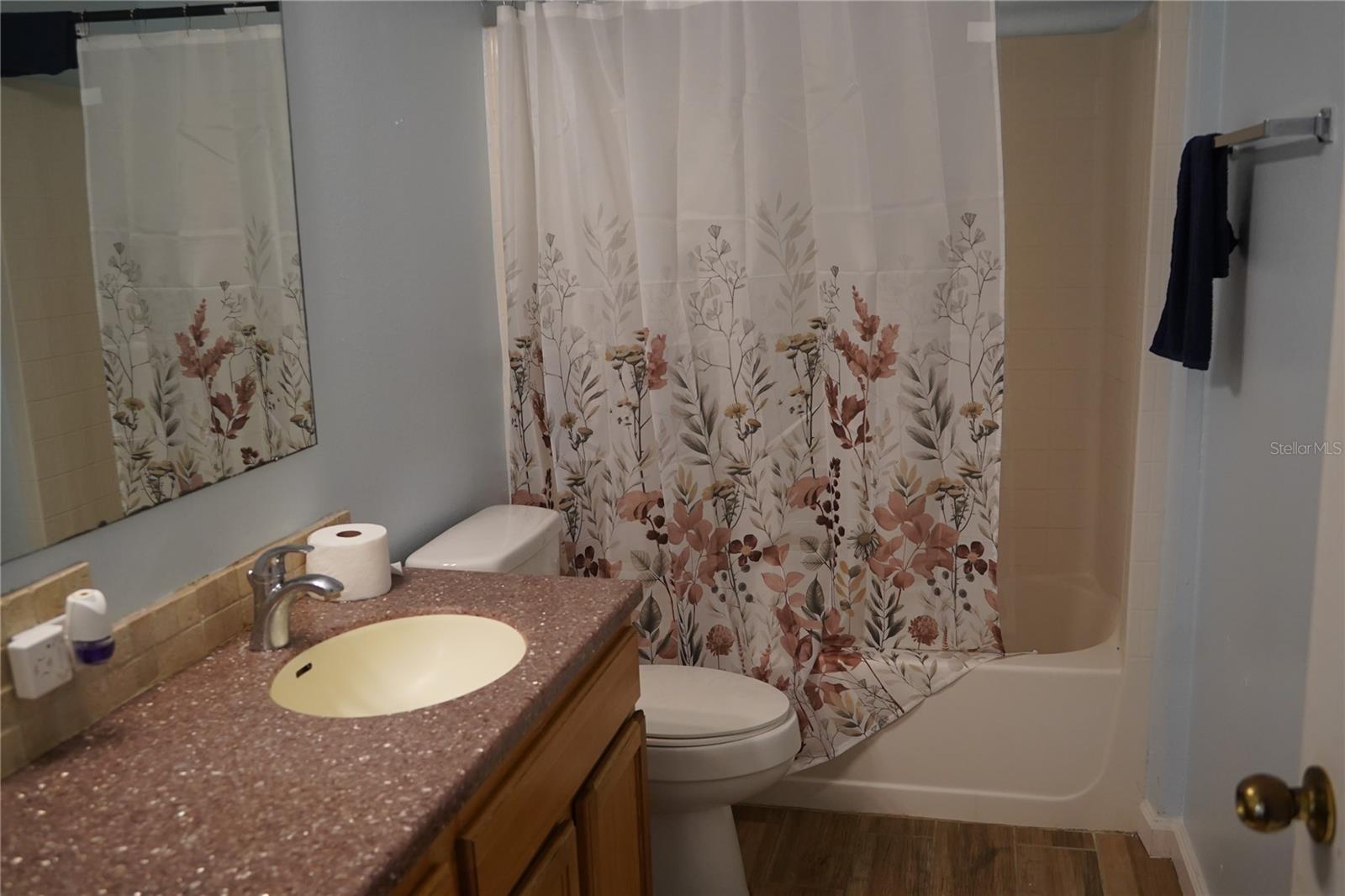 Image 10 of 12 For 304 Cocoa Court