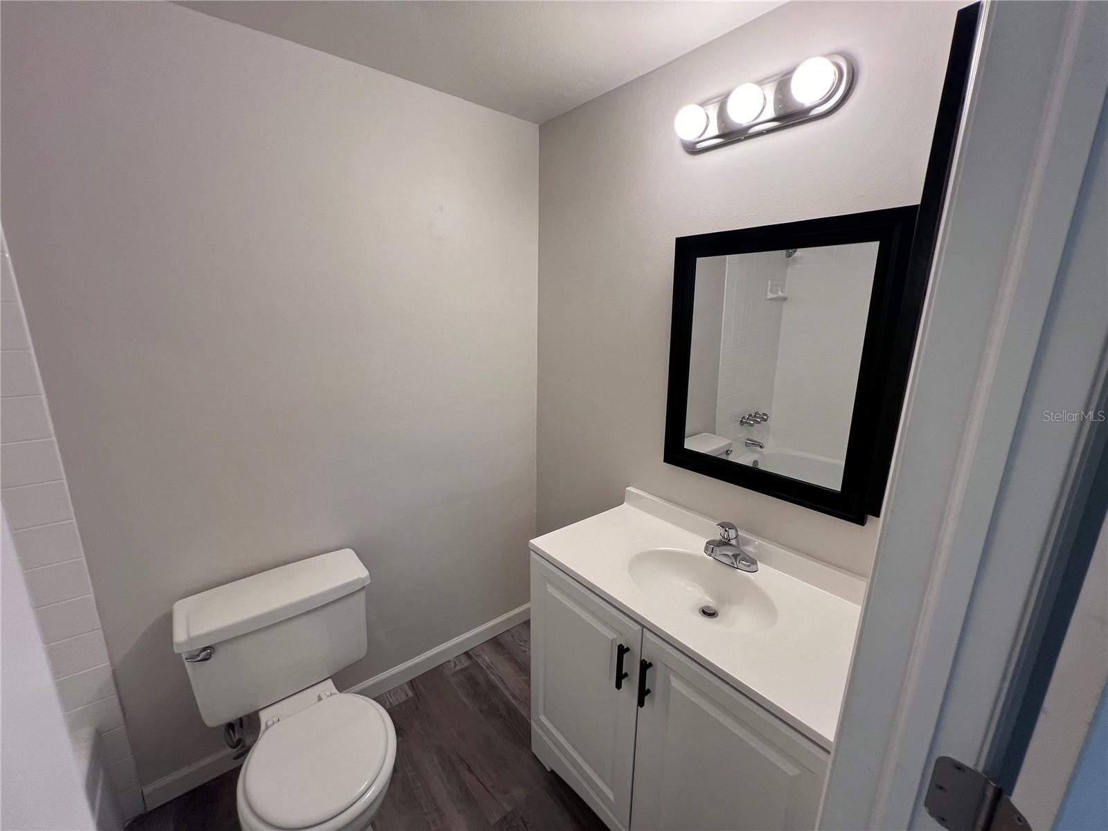 Image 18 of 28 For 4123 Michel Tree Street