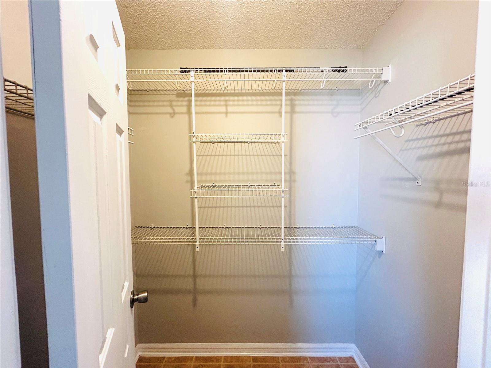 Image 18 of 34 For 40 Coventry Court