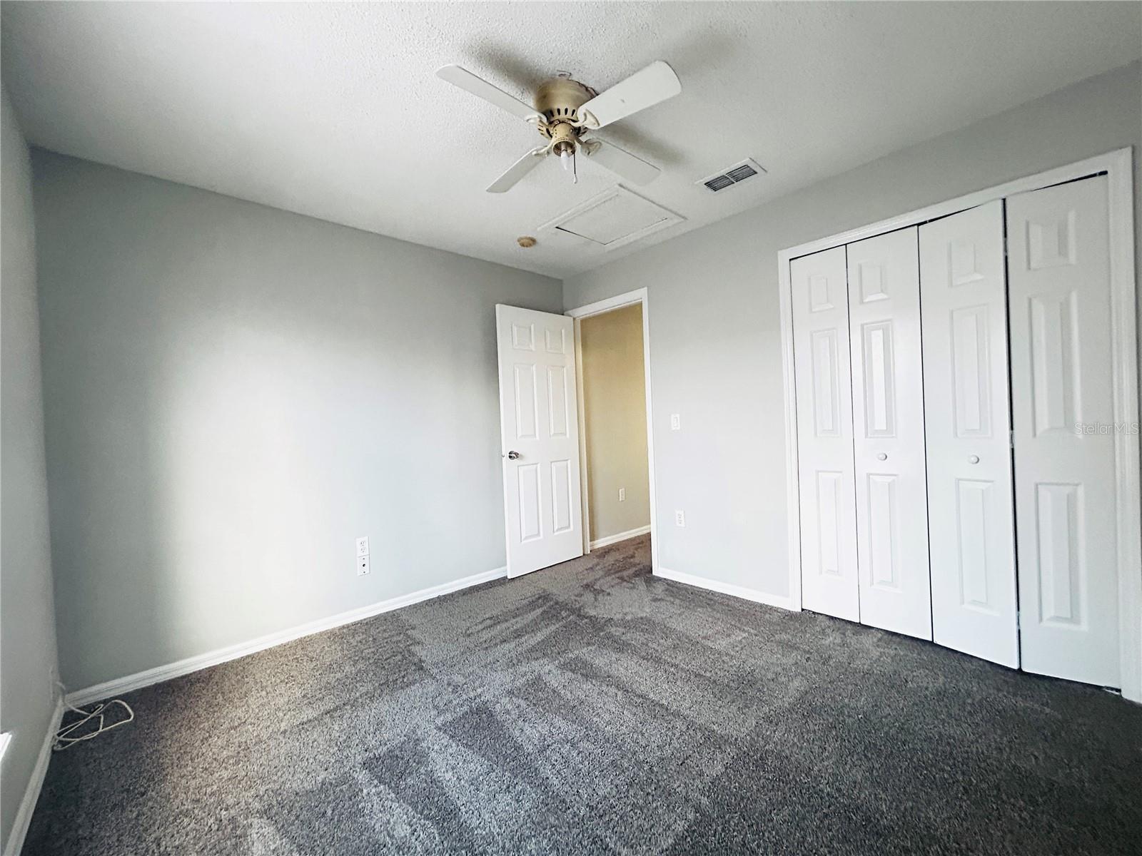 Image 23 of 34 For 40 Coventry Court