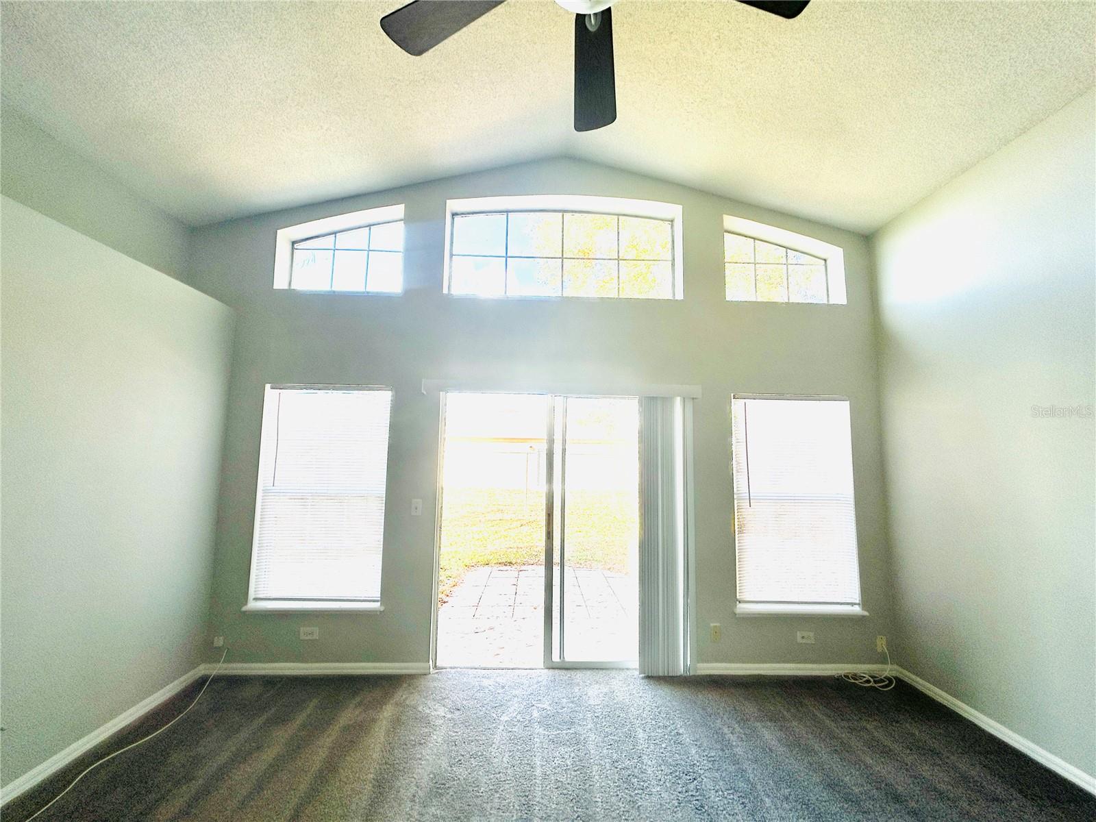 Image 6 of 34 For 40 Coventry Court