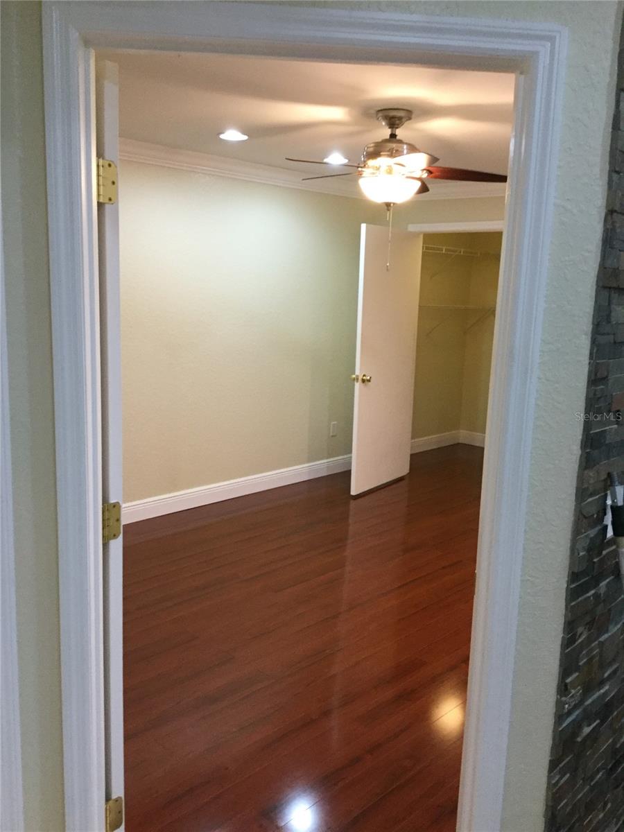 Image 5 of 14 For 2207 Antigua Place 738