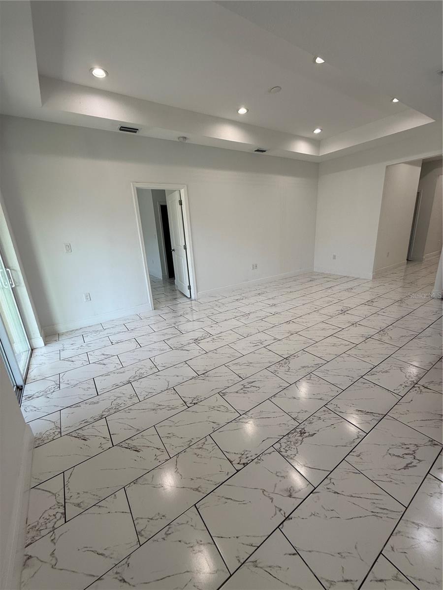 Image 16 of 29 For 2314 Apache Avenue