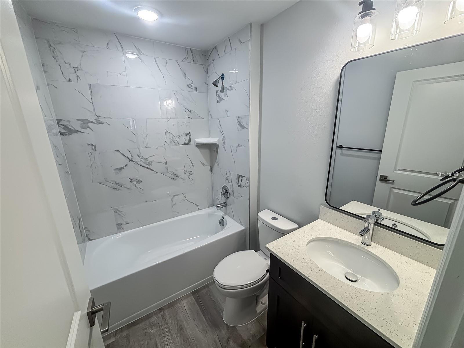 Image 5 of 8 For 1725 Crystal Grove Drive 1731