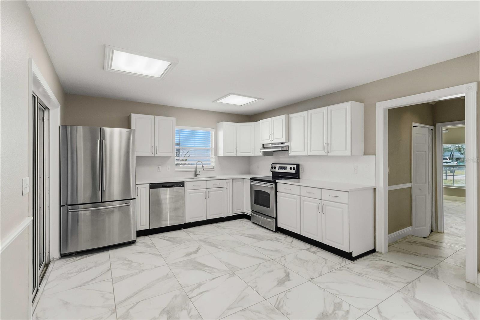 Image 9 of 38 For 1514 Wisconsin Avenue