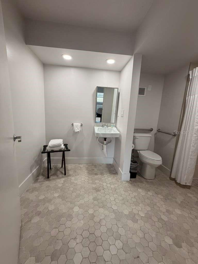 Image 12 of 20 For 5367 Irlo Bronson Memorial Highway 3-108