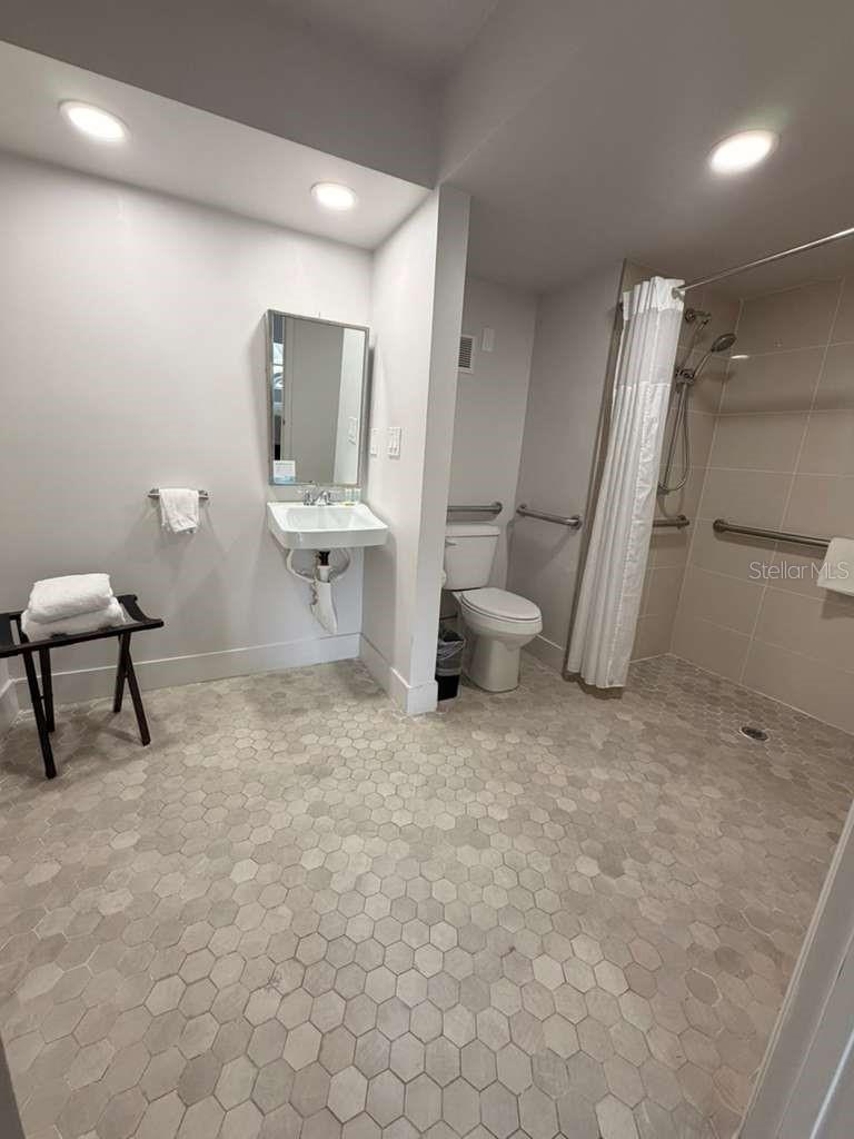 Image 13 of 20 For 5367 Irlo Bronson Memorial Highway 3-108