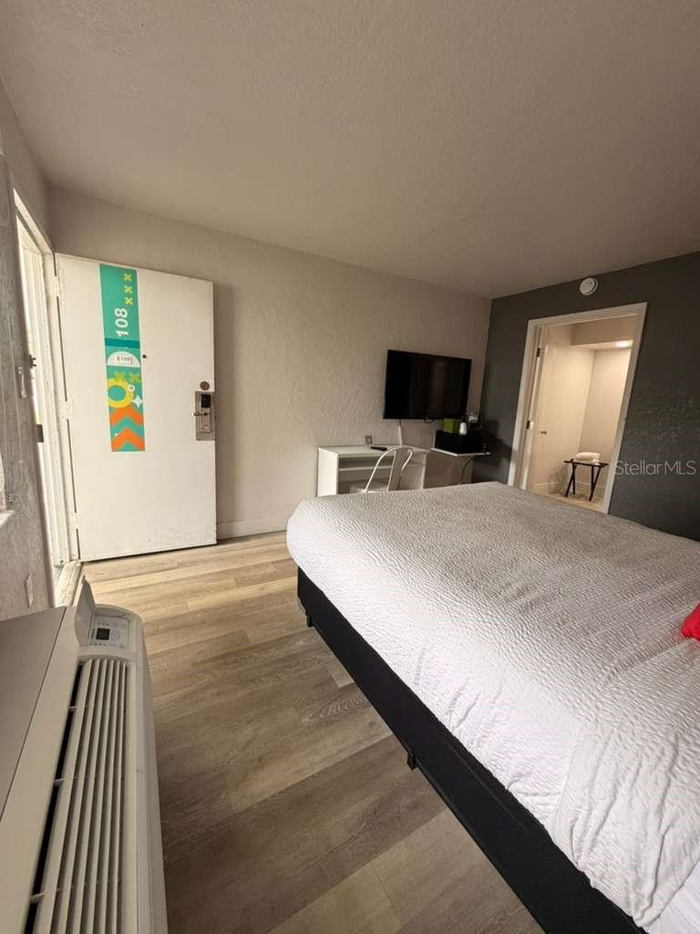 Image 5 of 20 For 5367 Irlo Bronson Memorial Highway 3-108