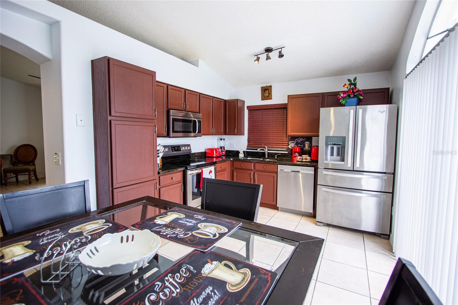 Image 12 of 39 For 1832 Wimbledon Street