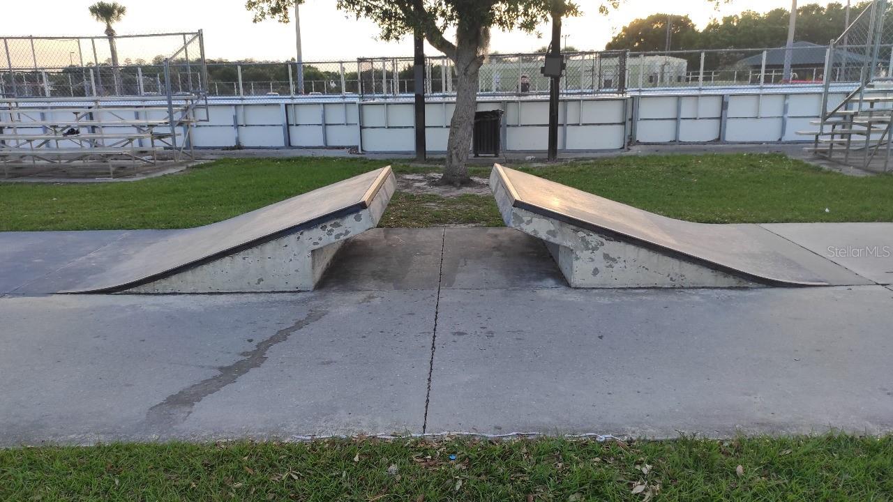 Image 30 of 39 For 1832 Wimbledon Street