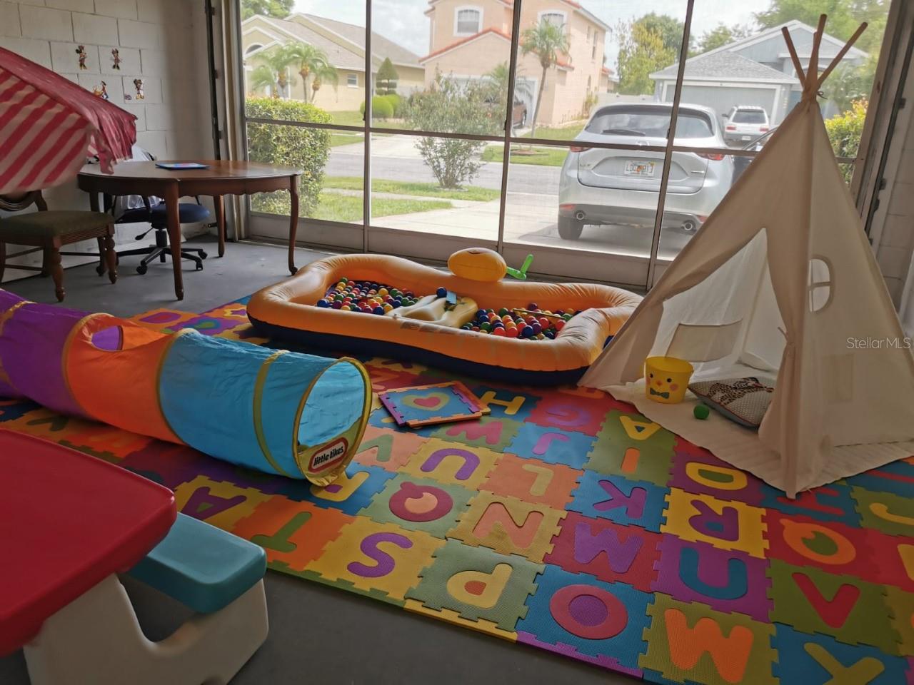 Image 34 of 39 For 1832 Wimbledon Street