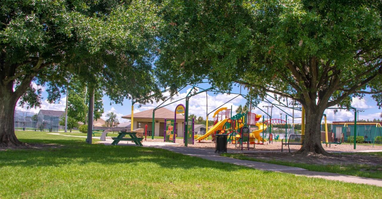 Image 35 of 39 For 1832 Wimbledon Street