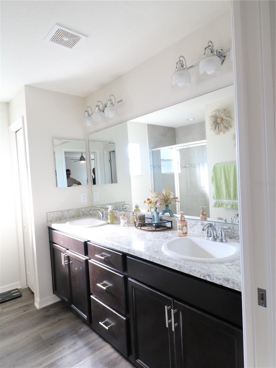 Image 14 of 34 For 365 Pentas Lane