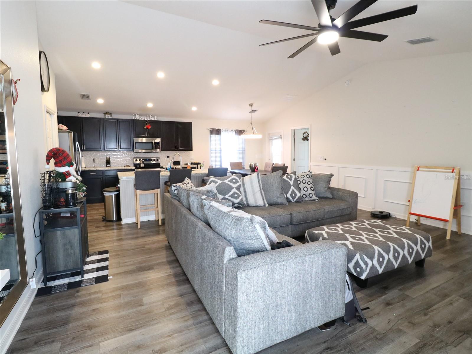 Image 9 of 34 For 365 Pentas Lane