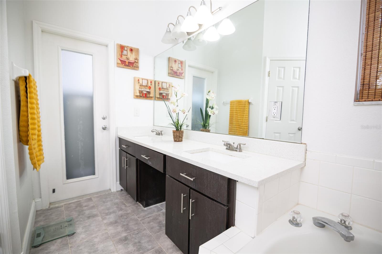 Image 18 of 27 For 4737 Chalfont Dr Chalfont Drive