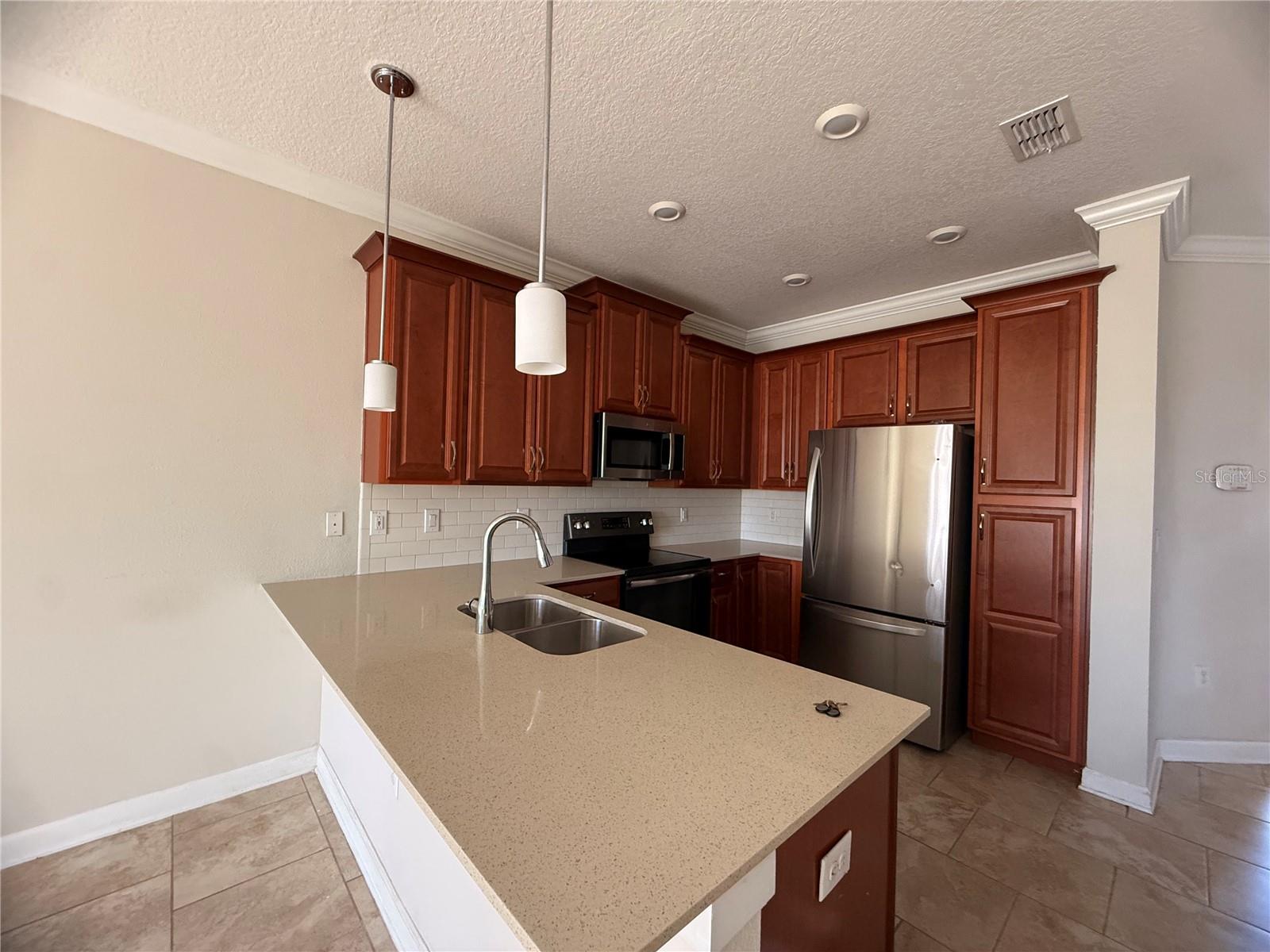 Image 5 of 12 For 1316 Royal St George Boulevard