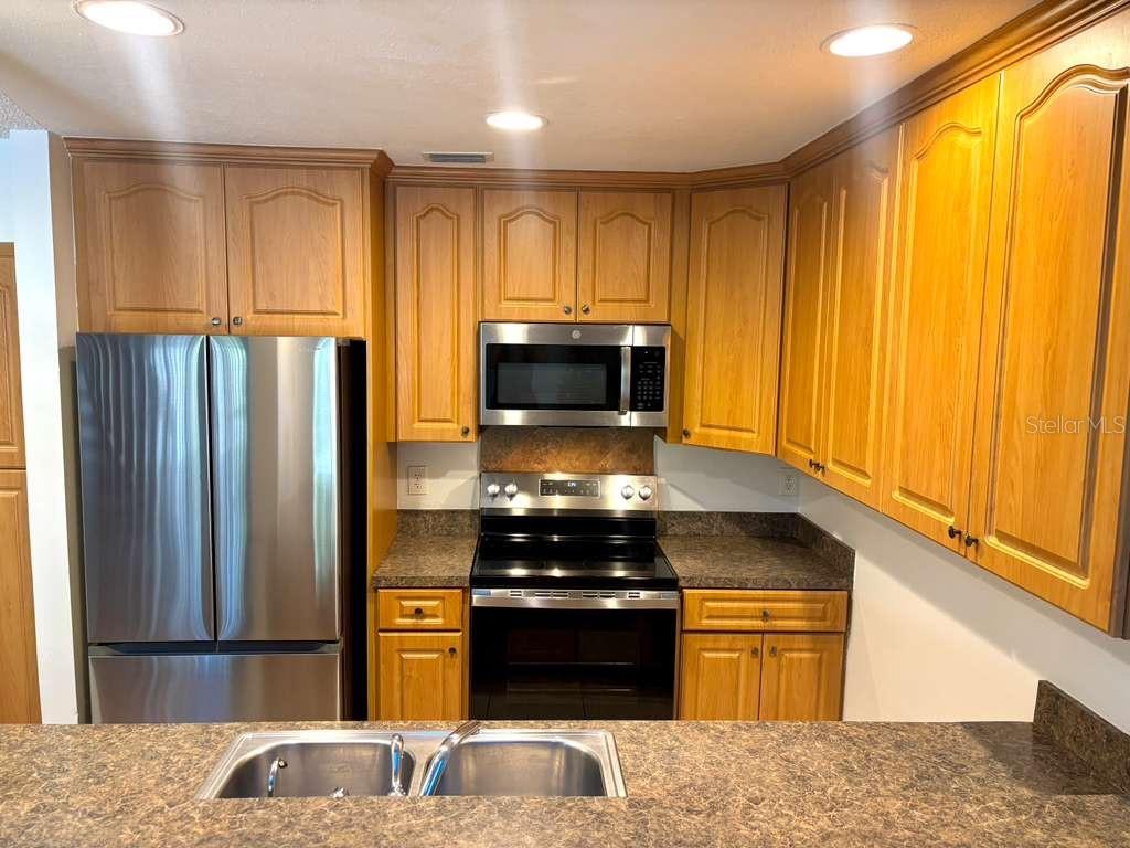 Image 3 of 28 For 2707 Tally Ho Avenue