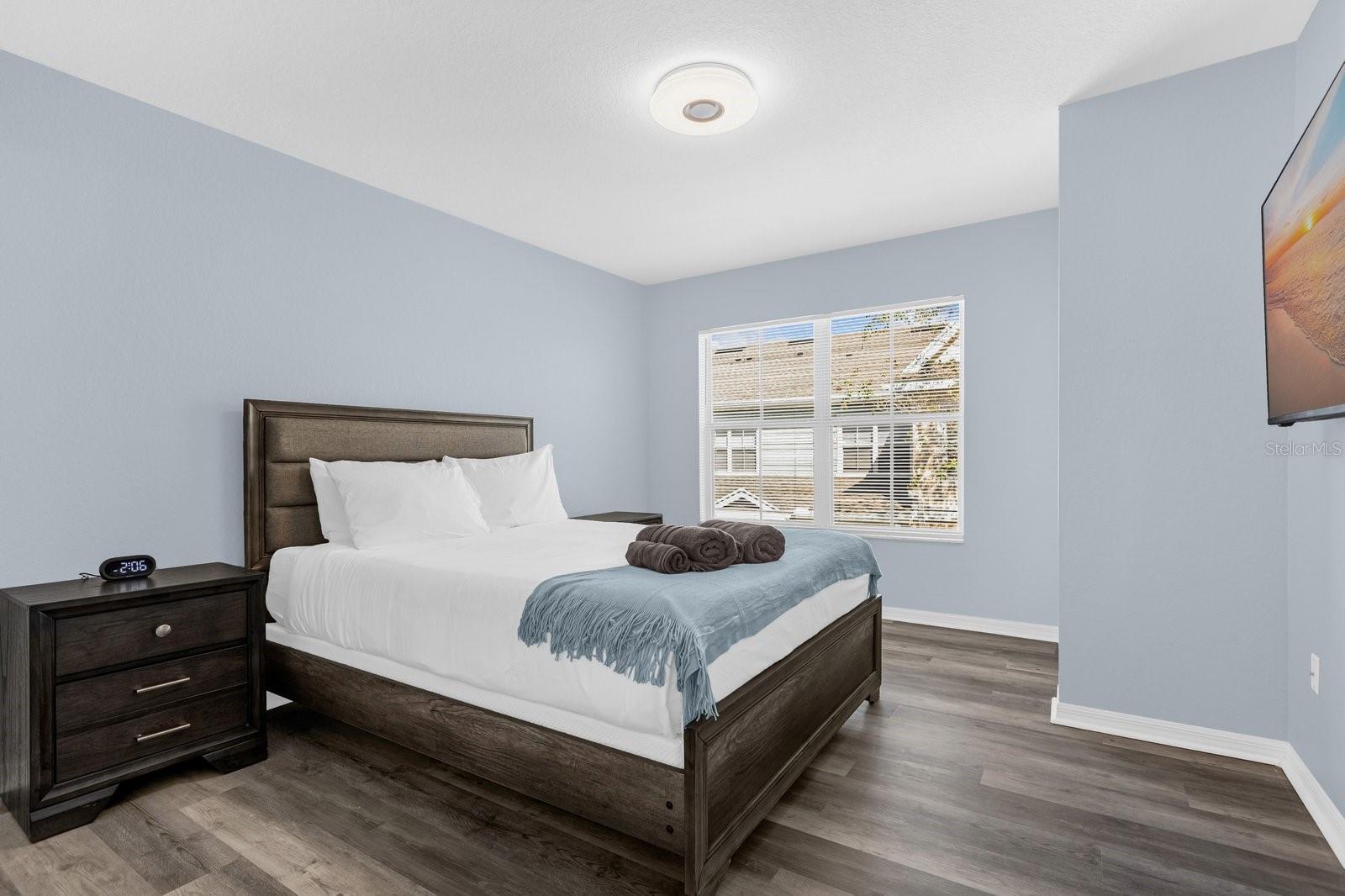 Image 18 of 42 For 4013 Venetian Bay Drive 107