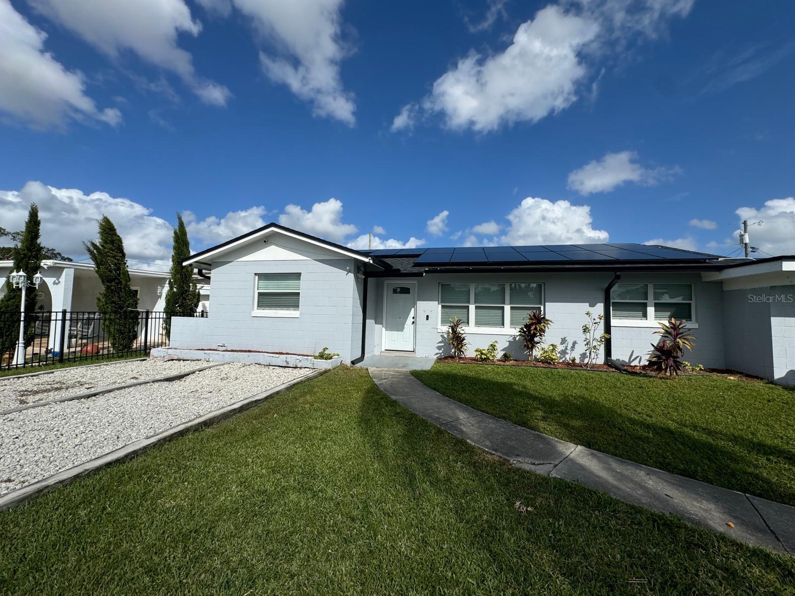 Image 2 of 17 For 1119 Nana Avenue