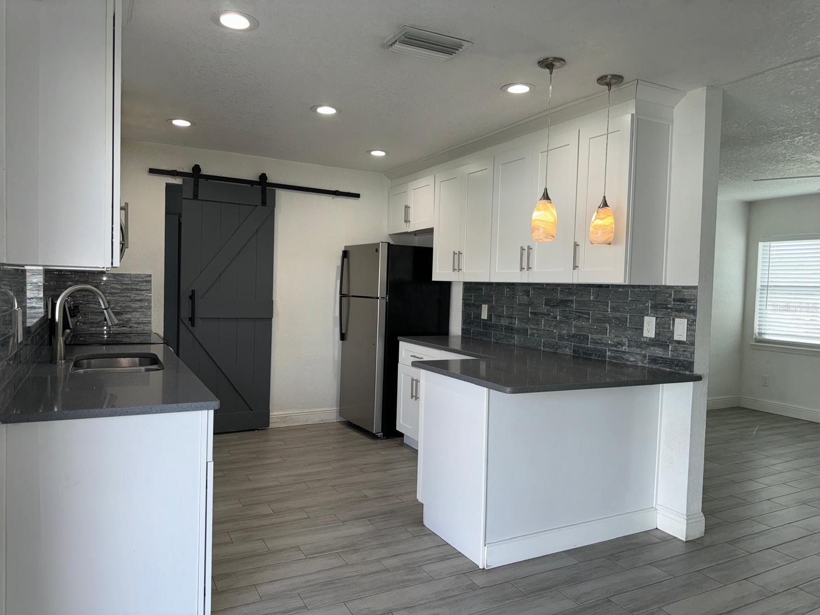 Image 4 of 17 For 1119 Nana Avenue