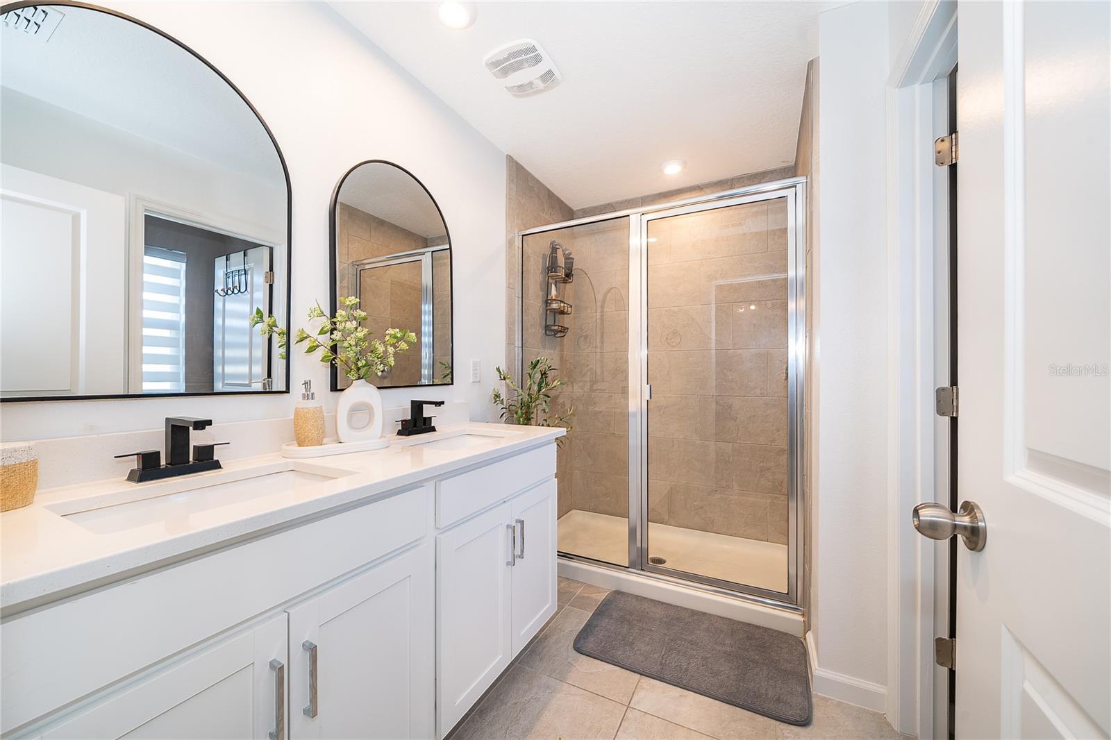 Image 27 of 46 For 11632 Founders Street